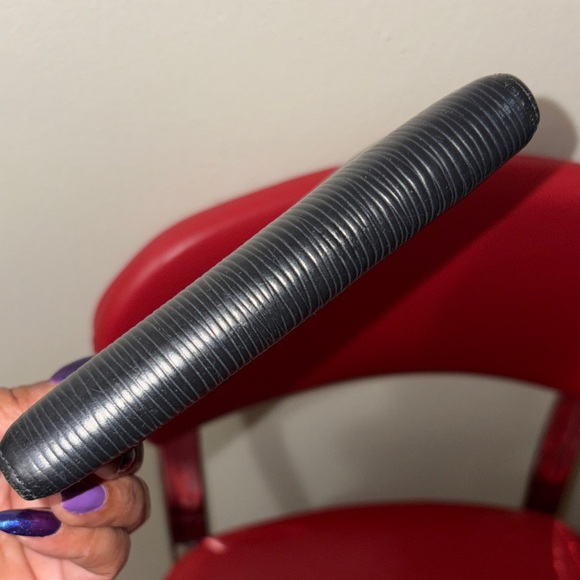 Authentic black EPI  Louis Vuitton agenda / passport holder with COA - Picture 10 of 17